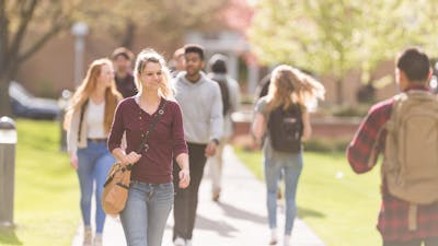 Fighting the 'freshman 15': Eating low carb in college
