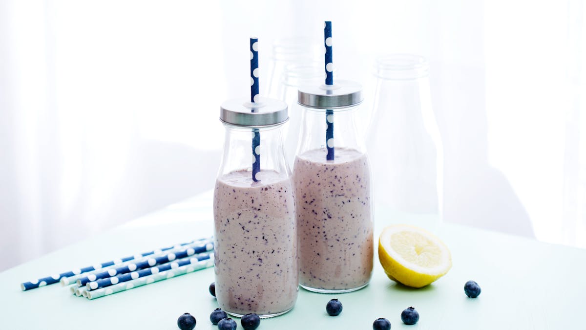 Low carb blueberry smoothie