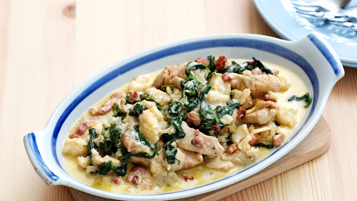 Keto cauliflower chicken Alfredo