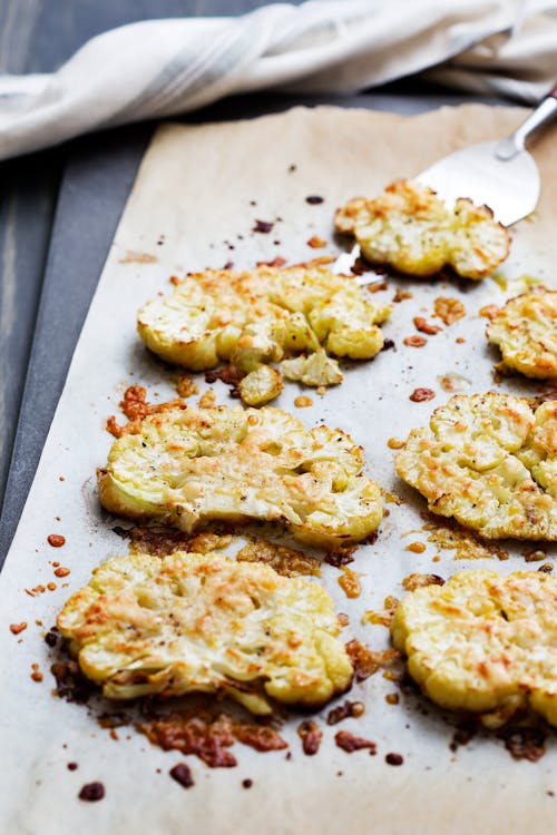 Baked cauliflower parmesan