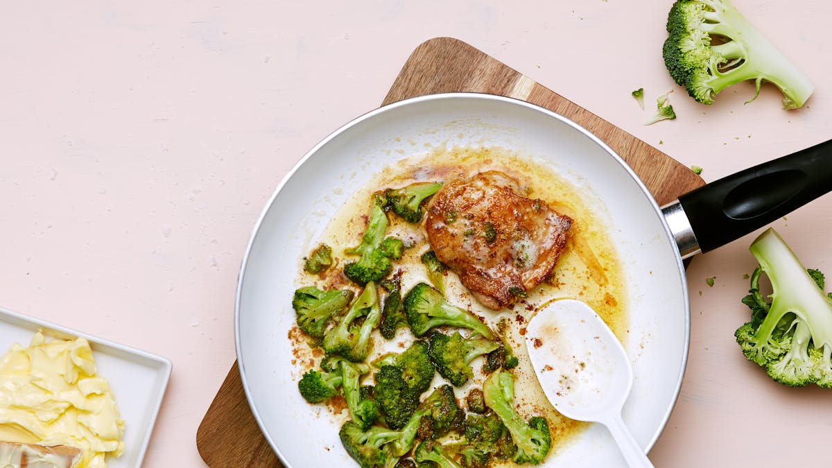 Keto fried chicken with broccoli
