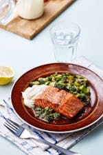 Keto fried salmon with broccoli and lemon mayo