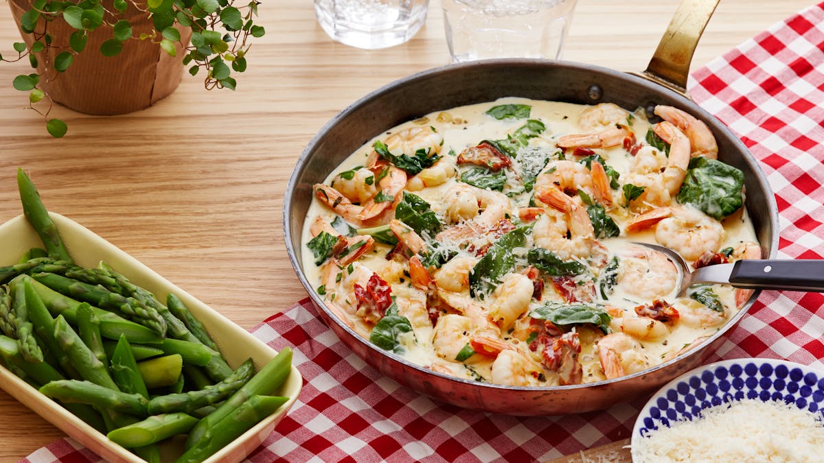 Creamy low carb Tuscan shrimp