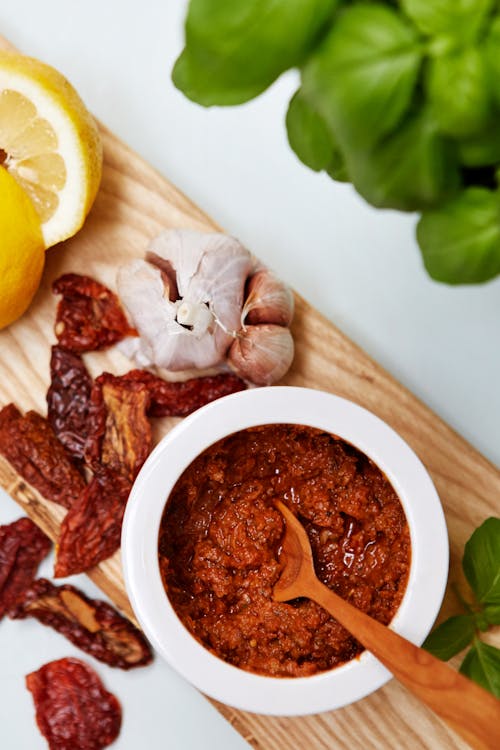 Tomato pesto