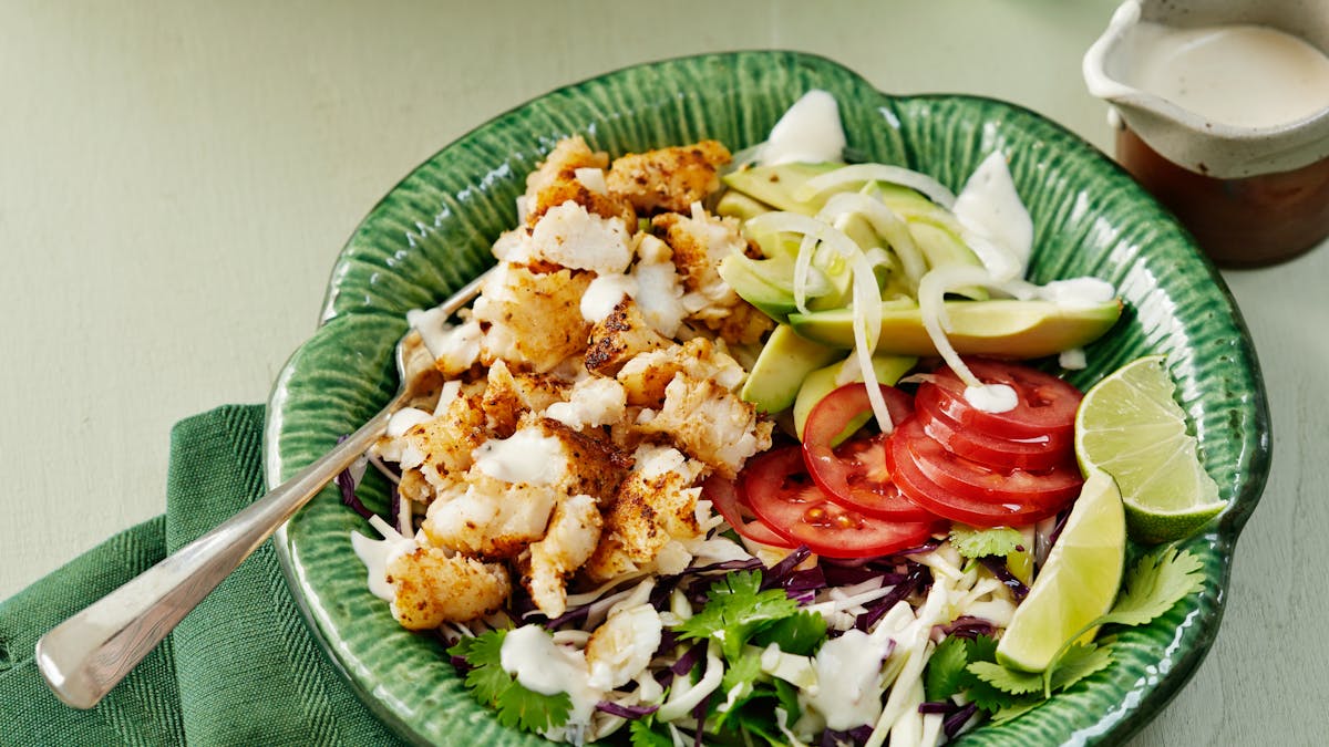 Low-carb fish taco bowl