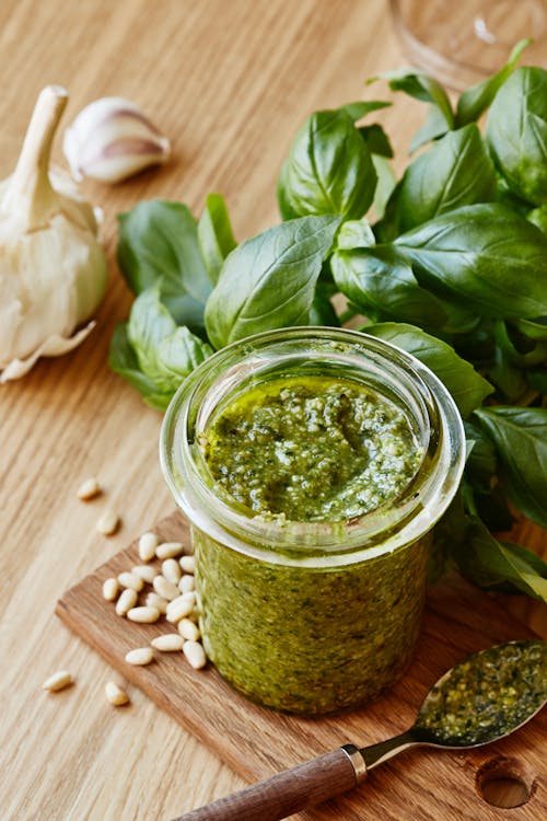 Classic pesto