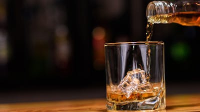 Alcohol and the keto diet: 7 things you need to know