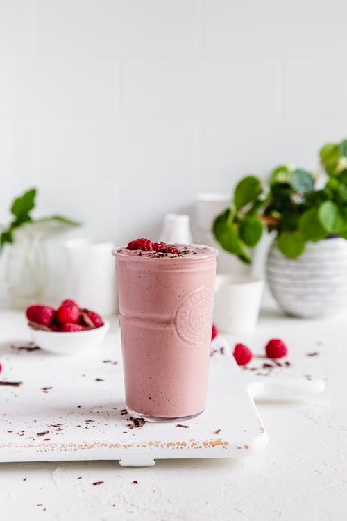 High protein chocolate raspberry cheesecake smoothie