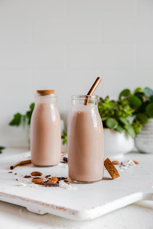 High protein chocolate almond smoothie