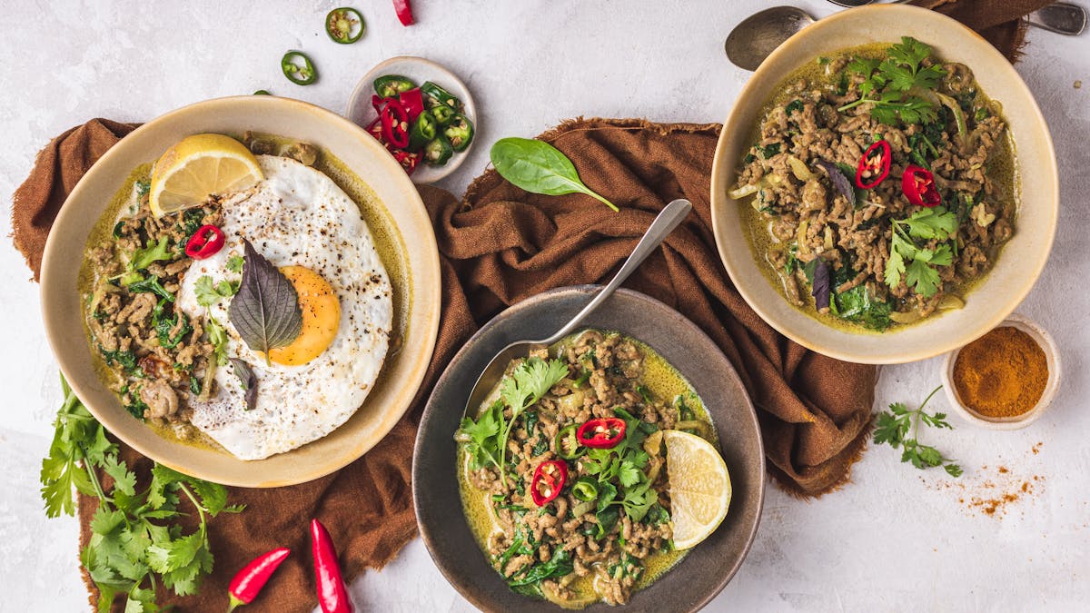 Quick keto curry bowl