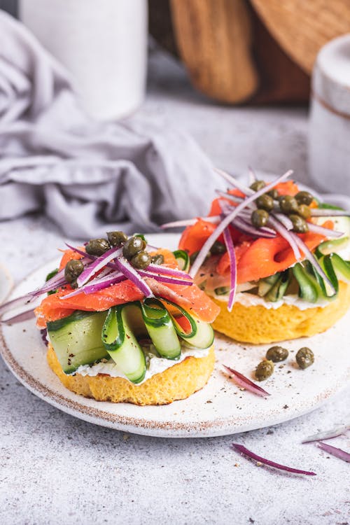 Keto lox sandwich