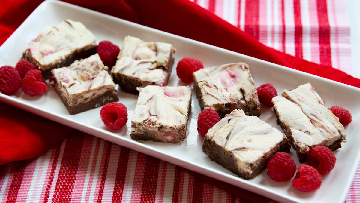 Low carb raspberry cheesecake swirl brownies