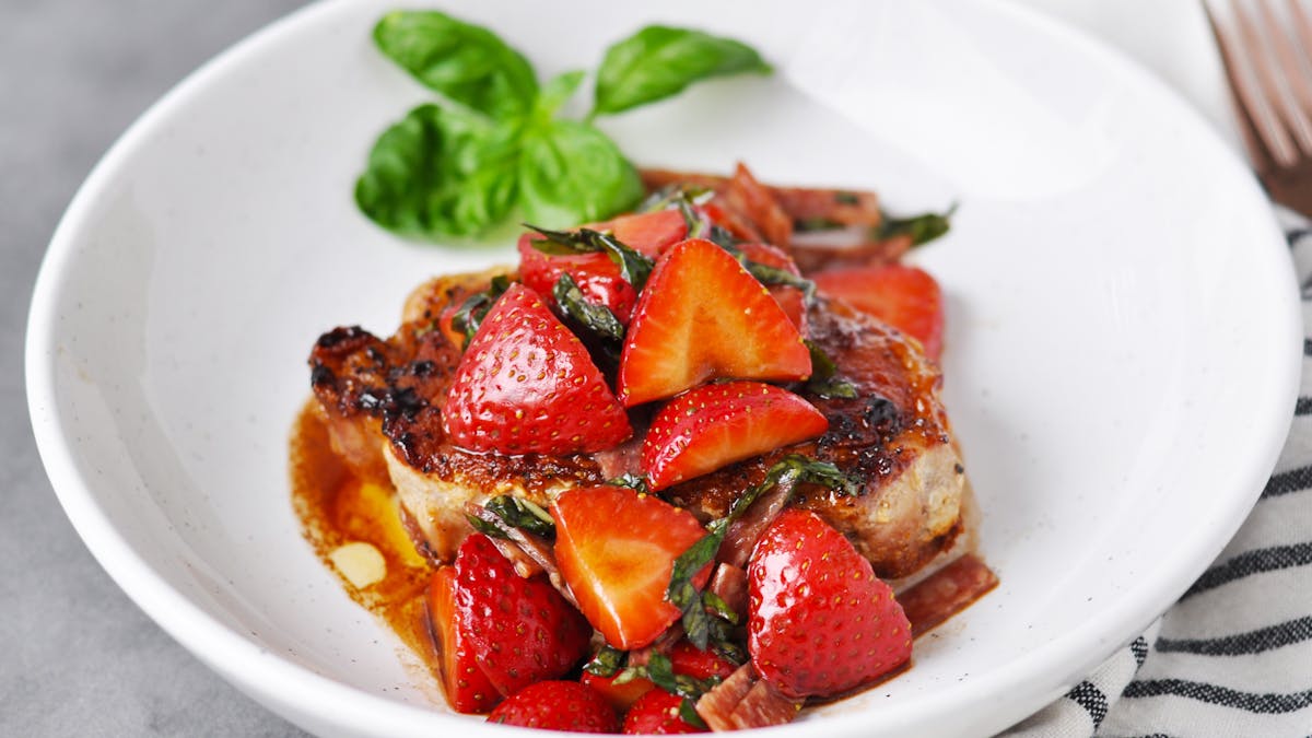 Strawberry basil pork chops