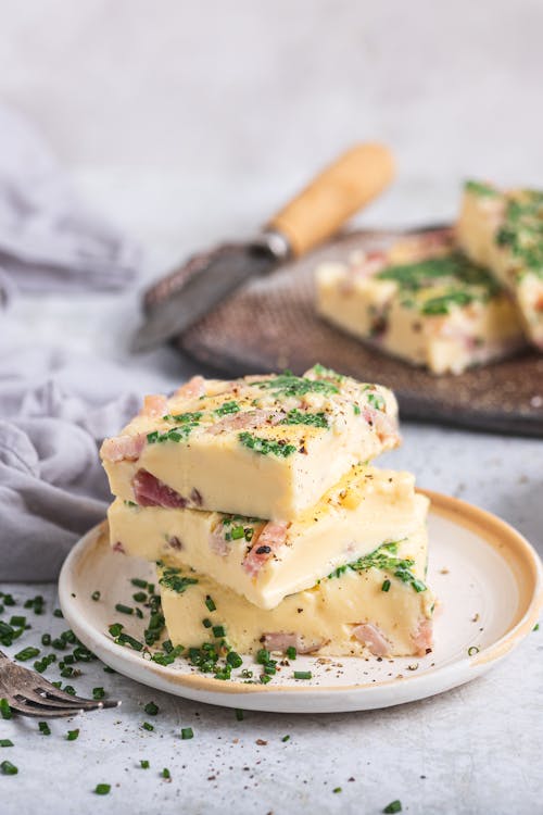 Egg bites with turkey bacon and chives